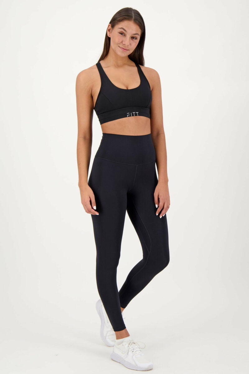 P211027124707_Fullbody_jpg_2