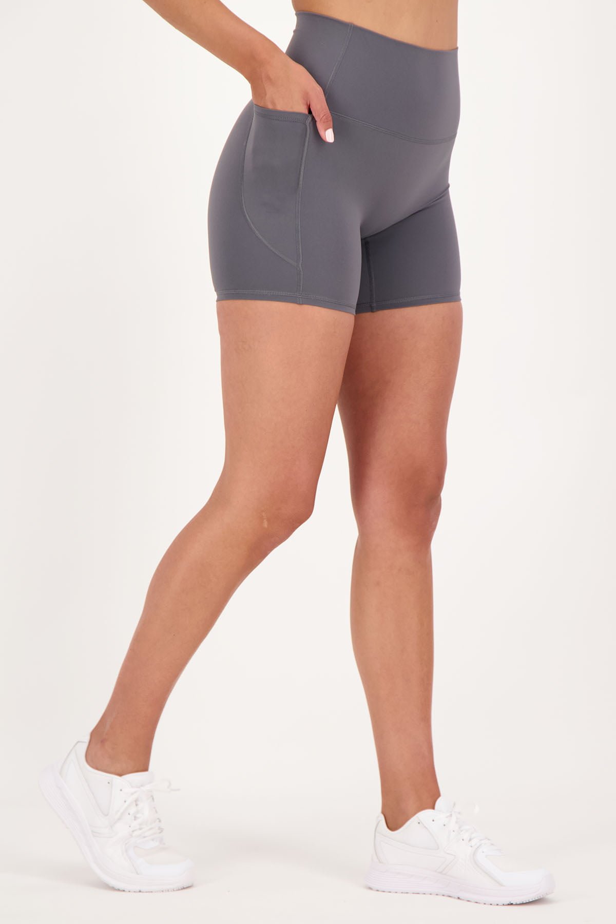 Stay In Place Short Grey