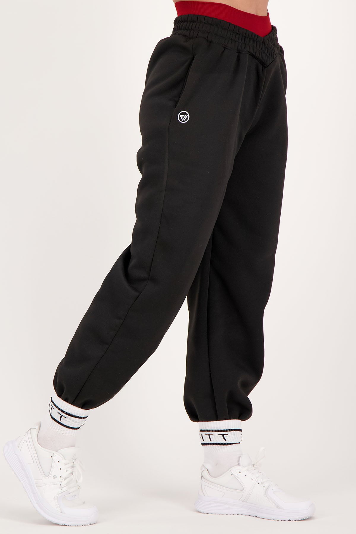 V-Shape Baggy Jogger Black