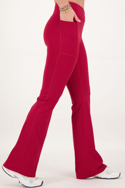 V-Flared Pocket Legging Ruby